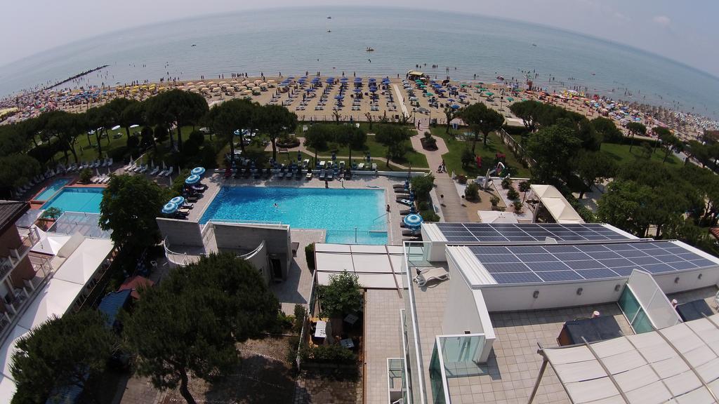 Park Hotel Ermitage Resort & Spa Lido di Jesolo Exteriör bild