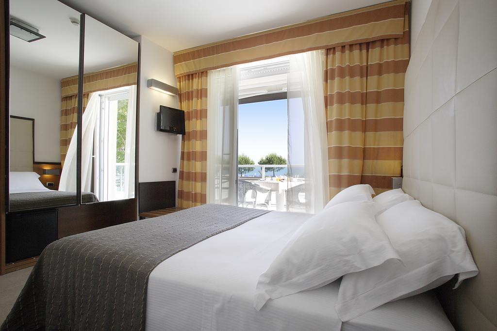 Park Hotel Ermitage Resort & Spa Lido di Jesolo Exteriör bild