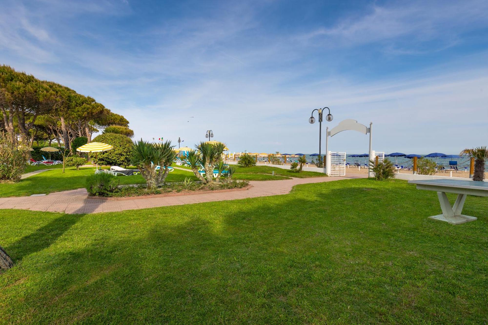Park Hotel Ermitage Resort & Spa Lido di Jesolo Exteriör bild