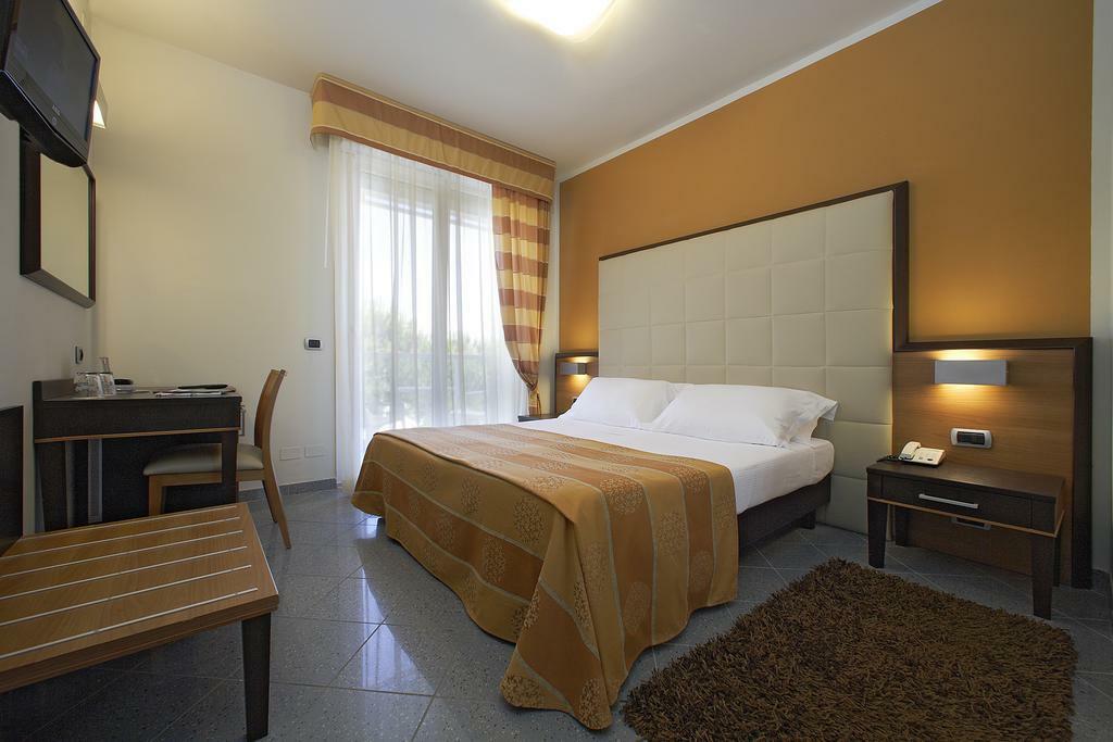 Park Hotel Ermitage Resort & Spa Lido di Jesolo Exteriör bild